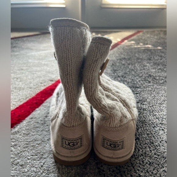 UGG Textile Upper Quilted Mid Length Boots - Picture 6 of 7